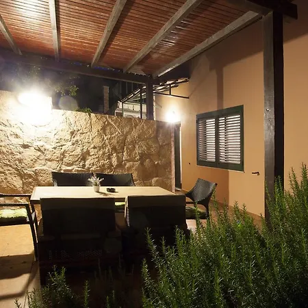 Jobst Vela Luka