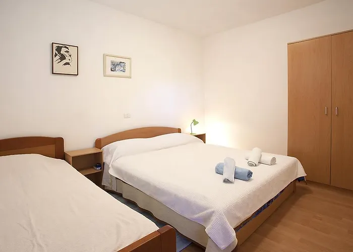 Апартаменты Jobst Вела-Лука